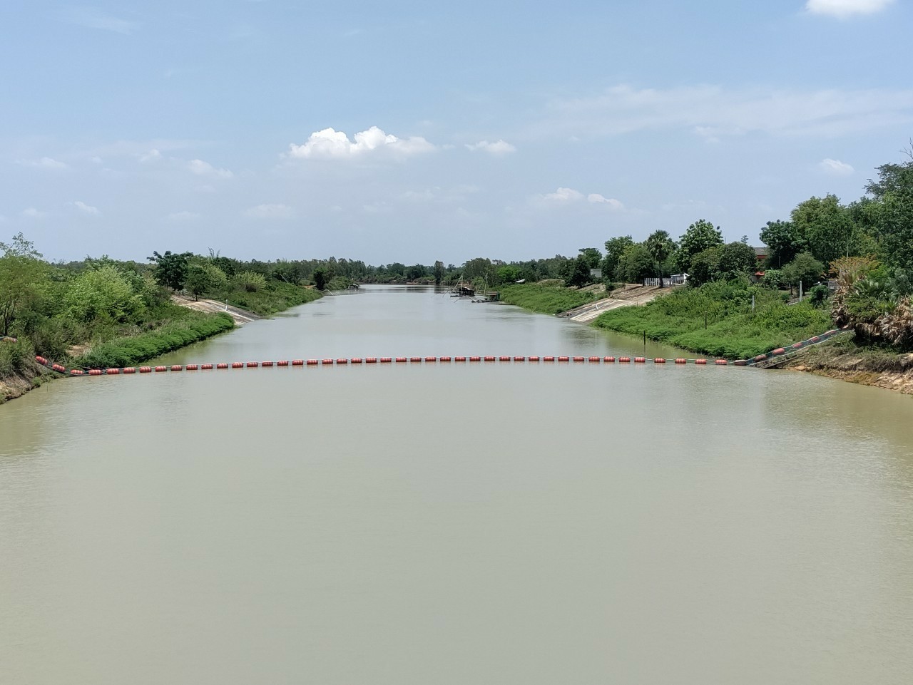 ฝายยางบ้านเขว้า ตำบลปะเคียบ อำเภอคูเมือง  จังหวัดบุรีรัมย์